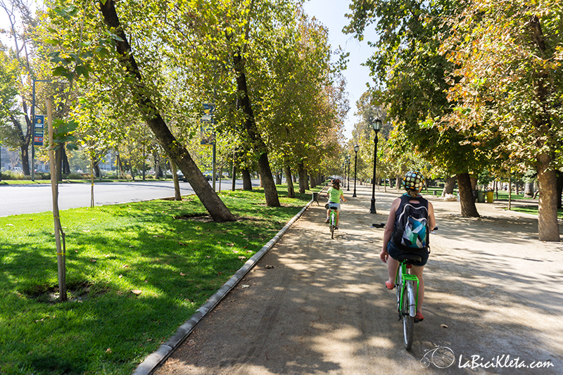 Parque Forestal - Santiago, Chile