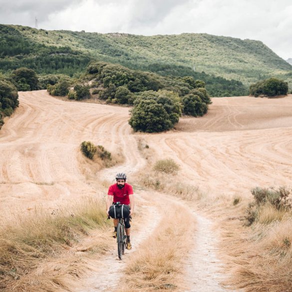 Raúl en su bicicleta gravel
