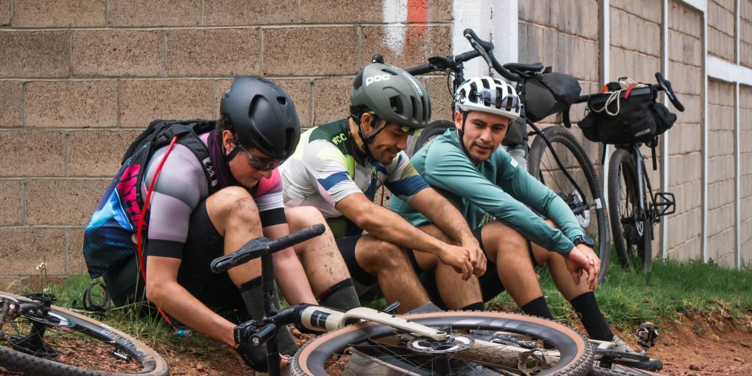 Descanso durante ruta gravel a Nanacamilpa