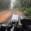 Foto por Taco Gravel - bajo la lluvia