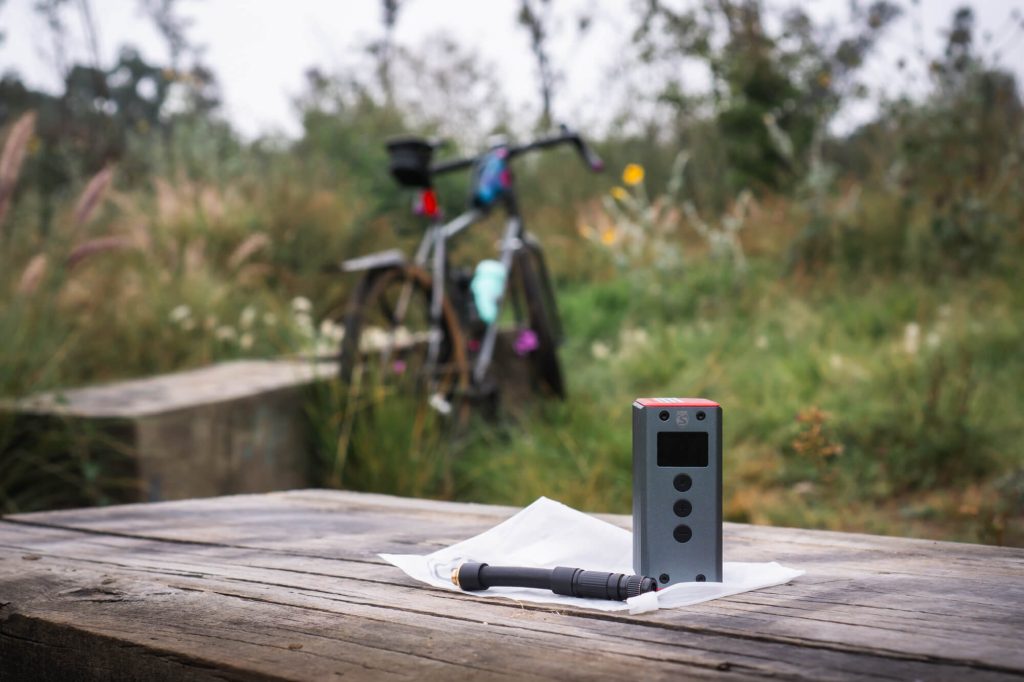Elettrico Ultimate de Silca en ruta